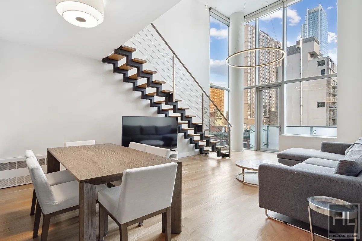 Property Photo:  464 W 44th Street Phc  NY 10036 