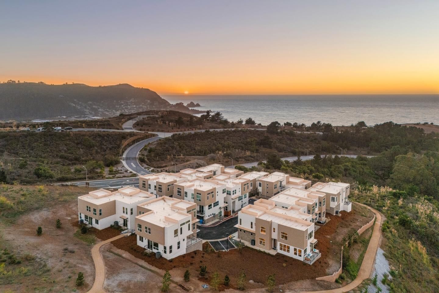 Property Photo:  827 Fassler Avenue  CA 94044 