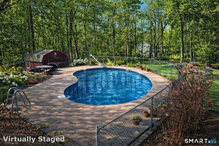 Property Photo:  52 Great Ring Road  CT 06482 