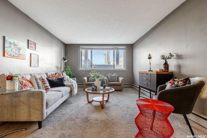 Property Photo:  2707 7th Street E 8  SK S7H 1A7 