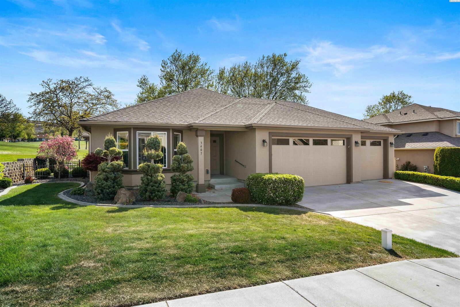 Property Photo: 3407 W 38th WA 99337