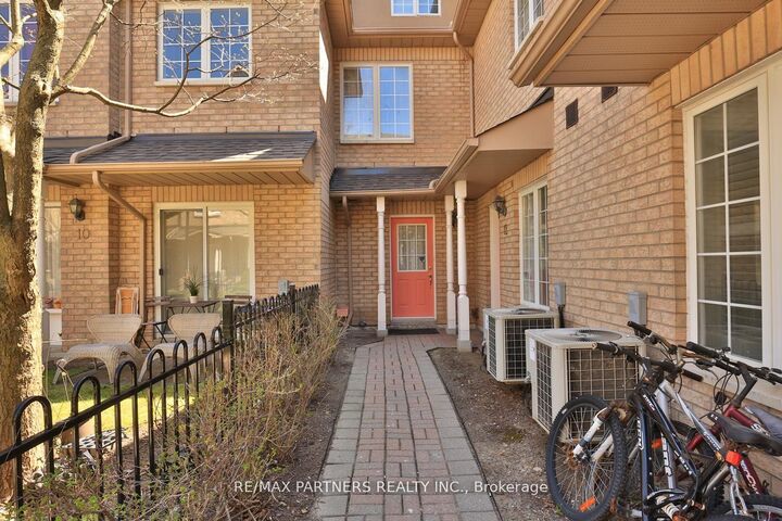 Property Photo: 23 St Moritz Way 11 ON L3R 4G4