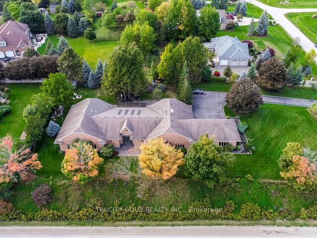 16 Ochs Drive — photo 1