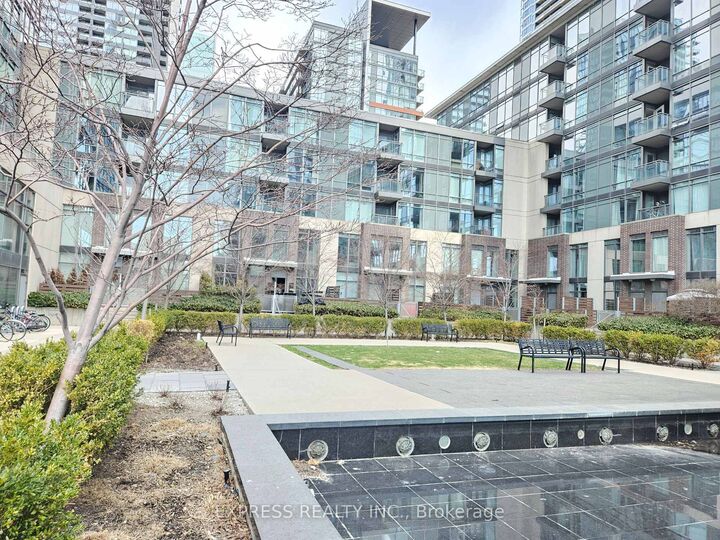 Property Photo: 15 Fort York Boulevard 705 ON M5V 3Y4