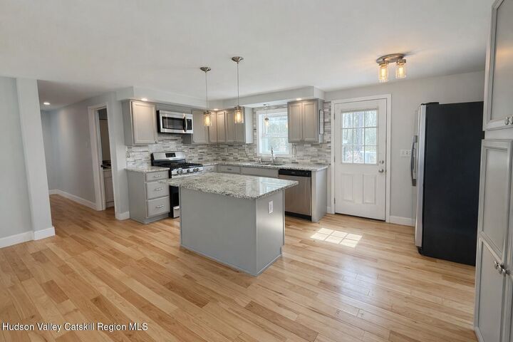Property Photo:  40 Cathy Jo  NY 12404 