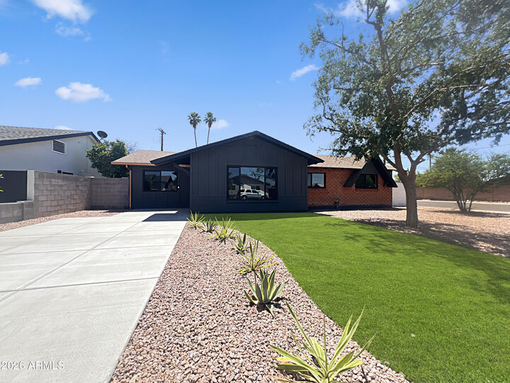 Property Photo:  8201 E Whitton Avenue  AZ 85251 
