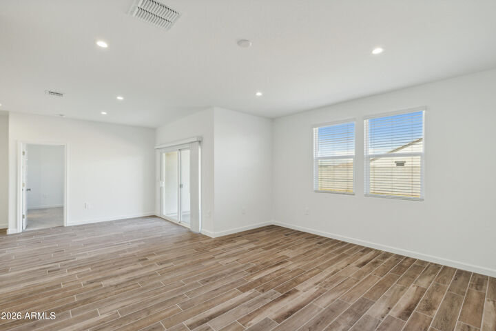 Property Photo:  9340 S Hale Drive  AZ 85120 