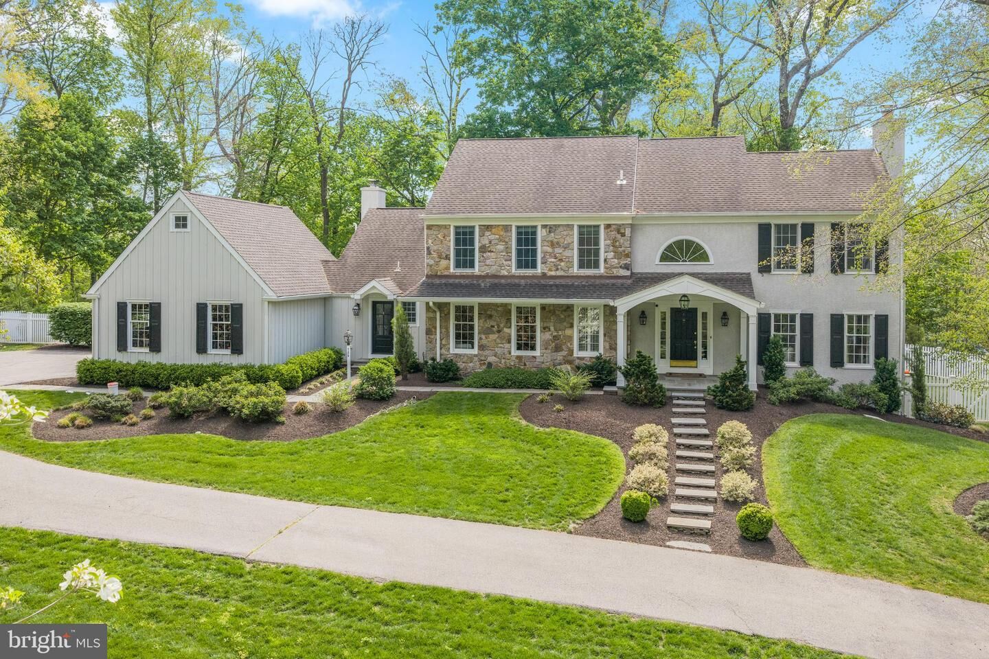 Property Photo: 725 S Roberts Road PA 19010