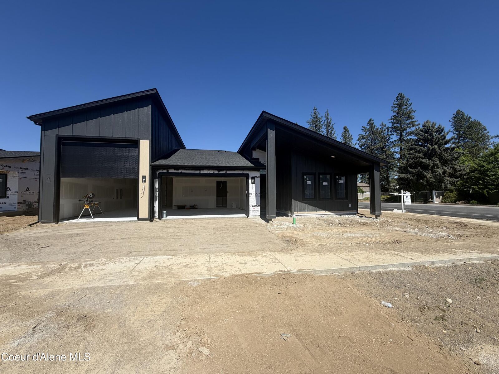 Property Photo:  11009 E 36th Dr  WA 99206 