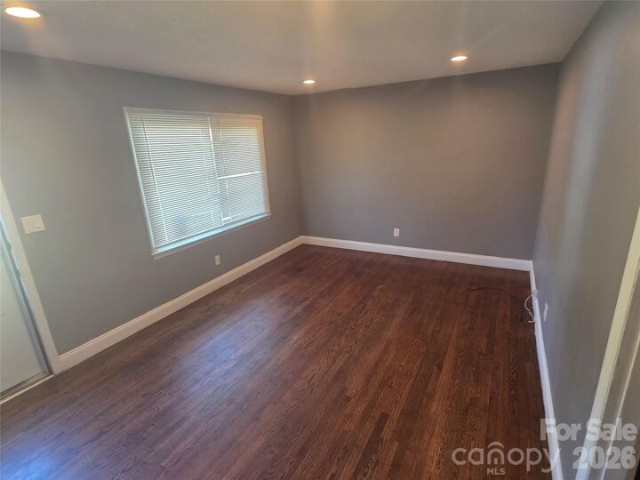 Property Photo:  1524 Pondella Drive  NC 28213 