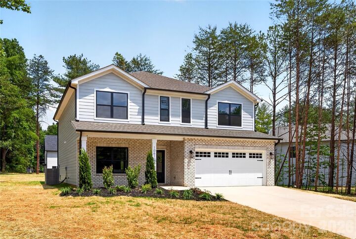 Property Photo:  10610 Arlington Church Road  NC 28227 