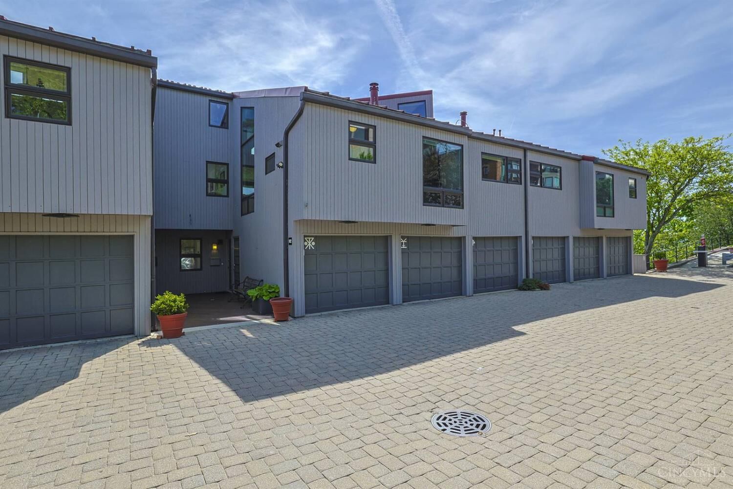 Property Photo:  1022 Hatch Street  OH 45202 