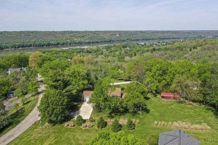 Property Photo:  1468 Indian Ridge Trail  OH 45157 