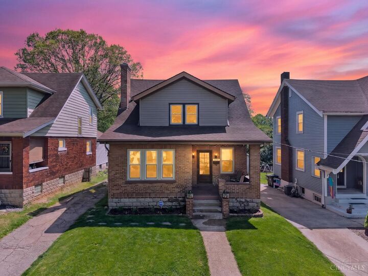 Property Photo:  2209 Cathedral Avenue  OH 45212 