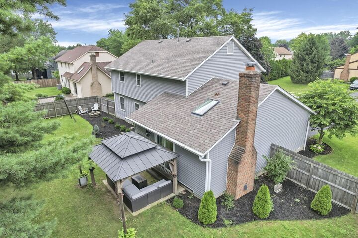 Property Photo:  10131 Hounsdale Drive  OH 43147 