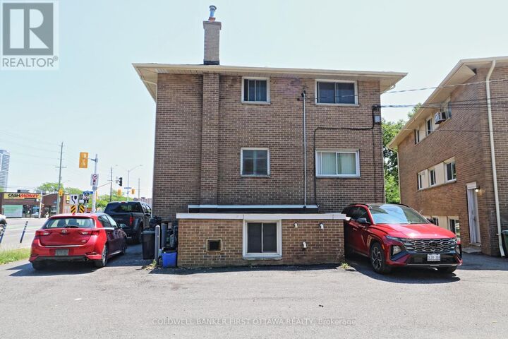 Property Photo:  609 Donald Street  ON K1K 1L3 
