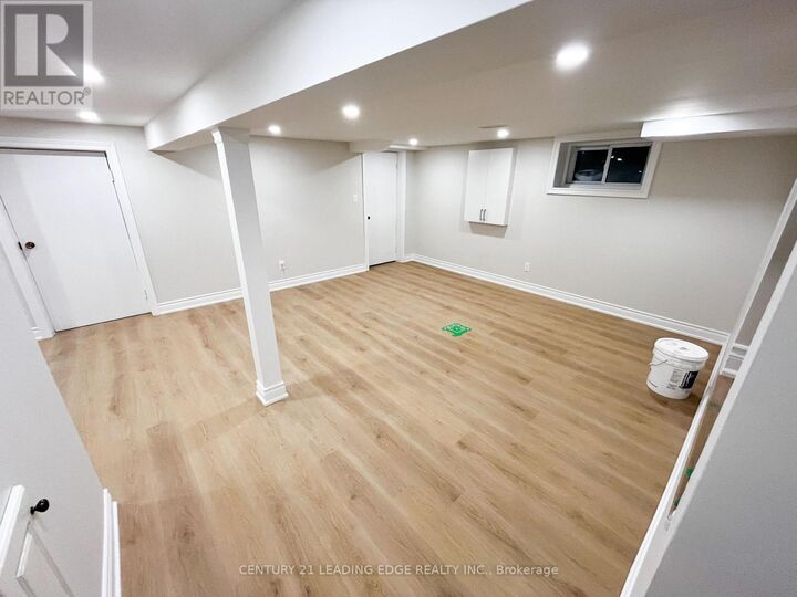 Property Photo:  50 Limeridge Road West  ON L9C 2V1 