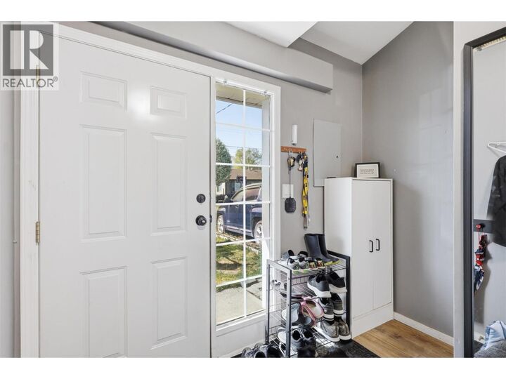 Photo de la propriété:  249 Juniper Avenue  BC V2B 1H8 