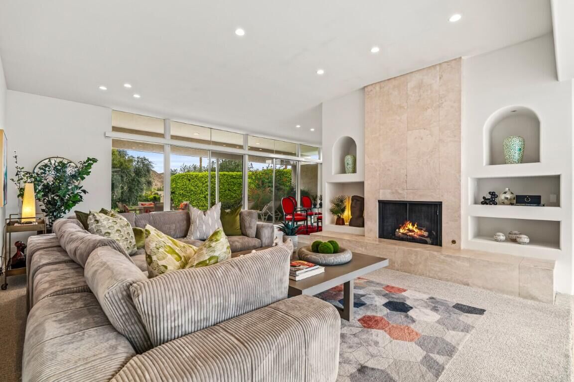 Property Photo:  72203 El Paseo, #1702  CA 92260 