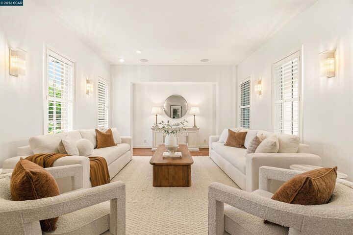 Property Photo:  5316 Cypress Hawk Ct  CA 94582 