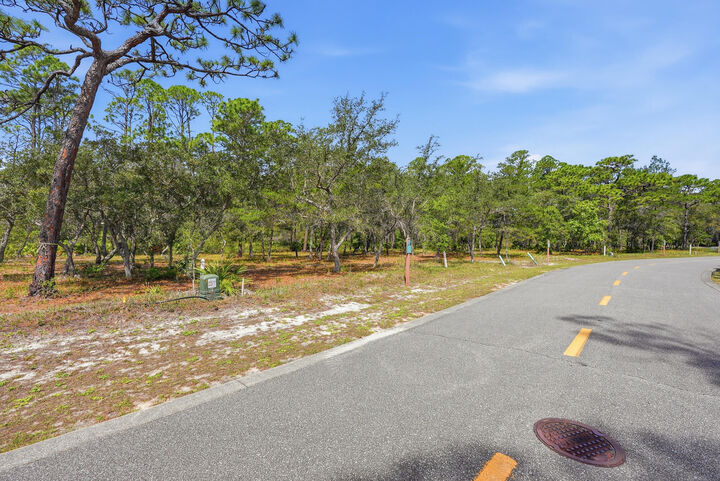 Property Photo:  1109 E Water Oak  FL 32413 