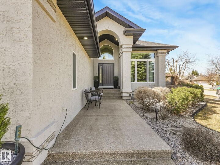 Property Photo:  67 Leonard Drive  AB T8N 6V6 