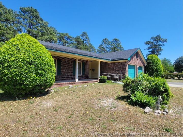 Property Photo:  6870 Pin Oak Lane  NC 28314 