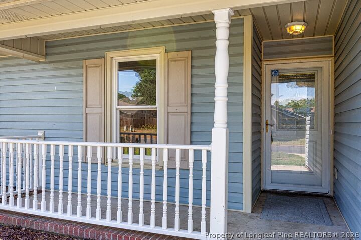 Property Photo:  6417 Rhemish Drive  NC 28304 