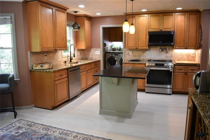 Property Photo: 215 Hampton Woods Drive GA 30215