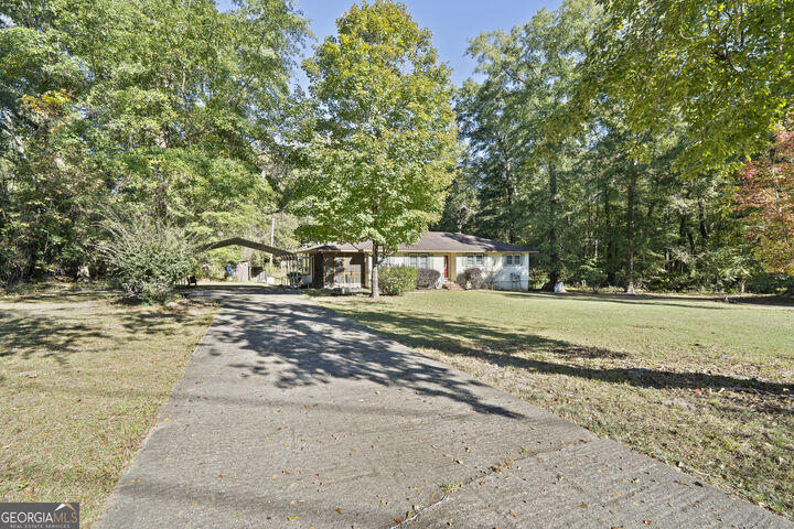 Property Photo:  894 Chapman Drive  GA 31211 