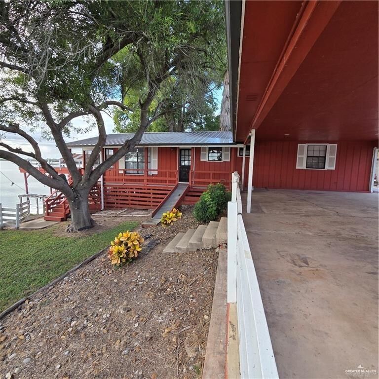Property Photo:  8442 Lago Vista Drive  TX 78538 