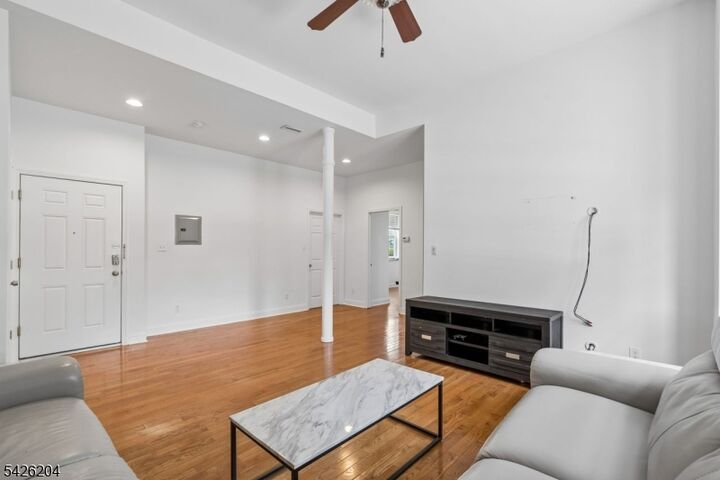 Property Photo:  1 Grant St 1  NJ 07042 