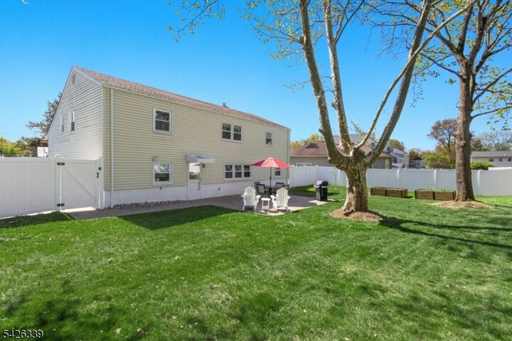 Property Photo:  14 Yale Ter  NJ 07016 