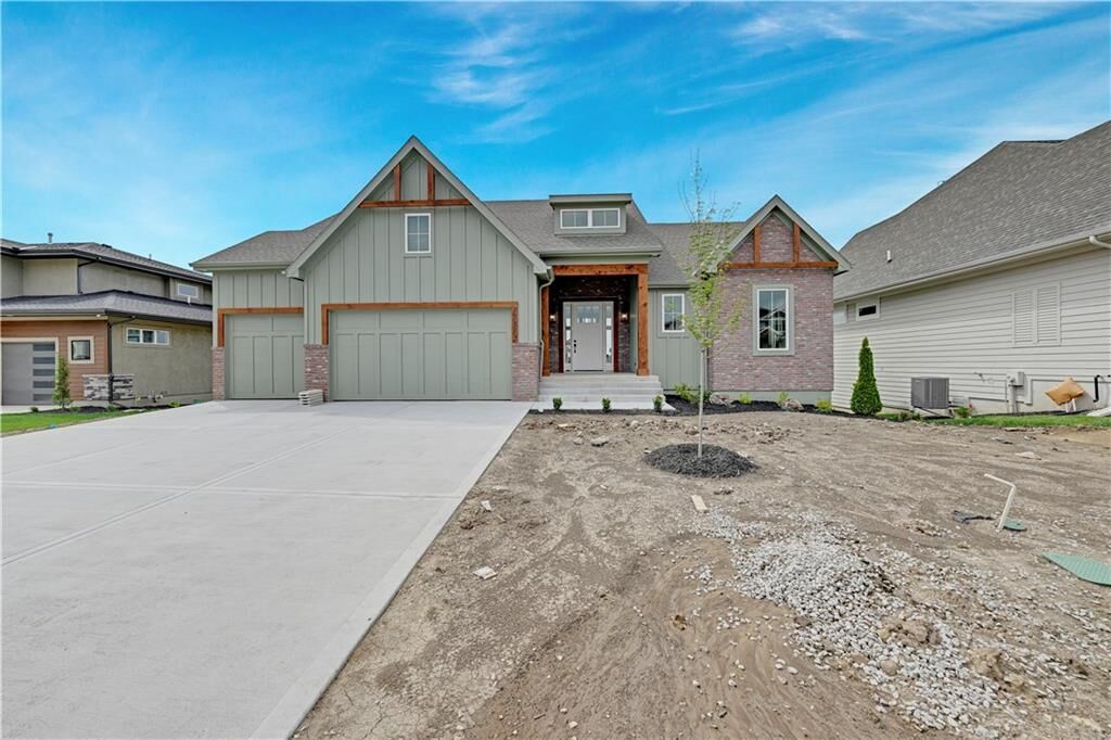 Property Photo:  17312 Earnshaw Street  KS 66221 