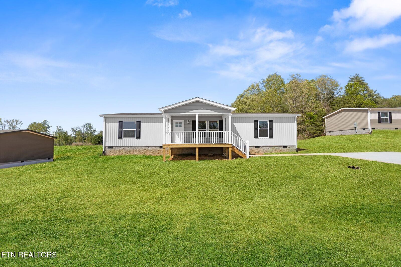 Property Photo:  209 County Road 784A  TN 37331 