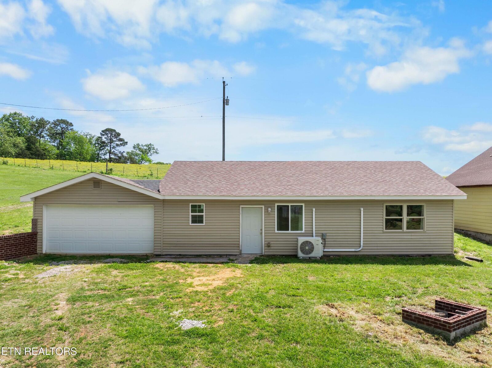 Property Photo:  246 Cabbage Rd  TN 37709 