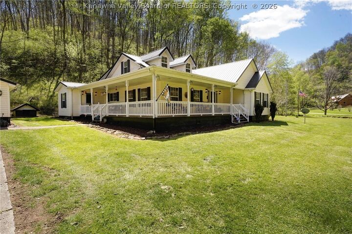 Property Photo:  141 Canoe Run Road  WV 25259 