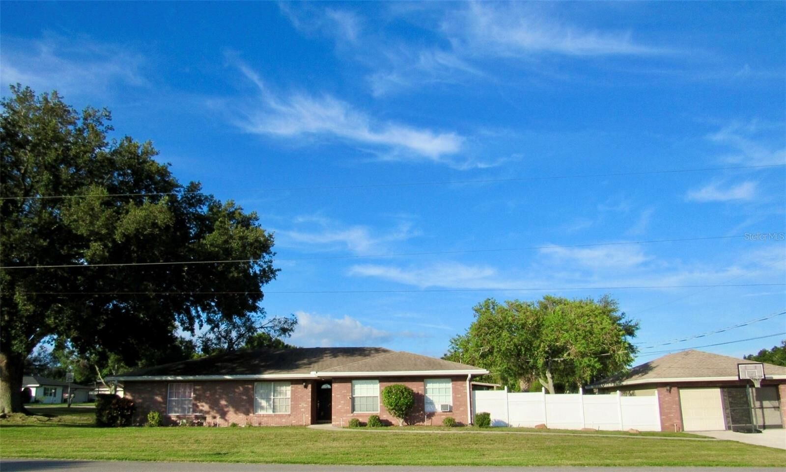 Property Photo:  202 Saint Lucie Road  FL 33884 