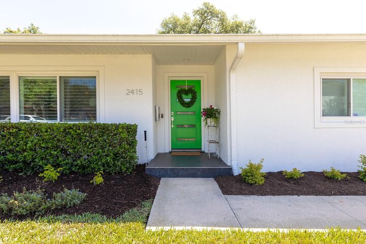 Property Photo:  2415 Eaton Lane  FL 32804 