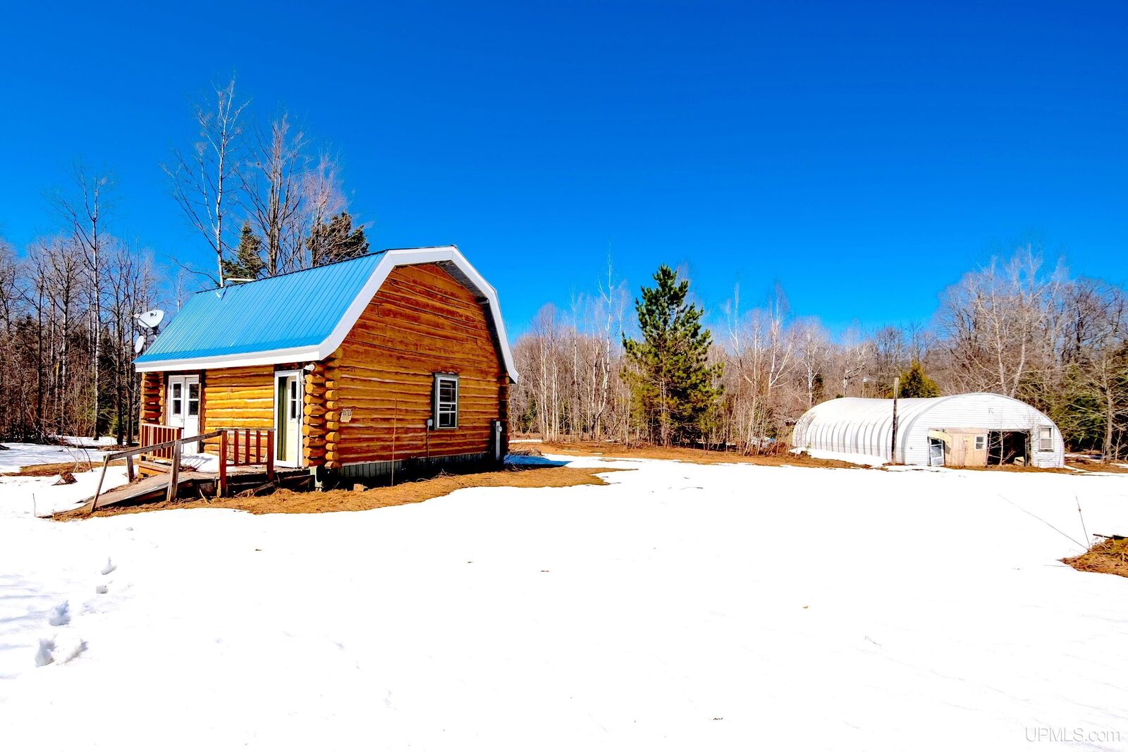 Property Photo:  18253 Ri Road  MI 49880-0000 