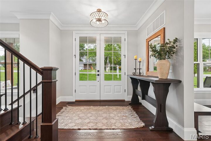 Property Photo:  1209 Lockett Lane  MO 63122 