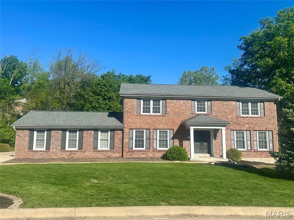 Property Photo:  395 Royal Valley Drive  MO 63141 