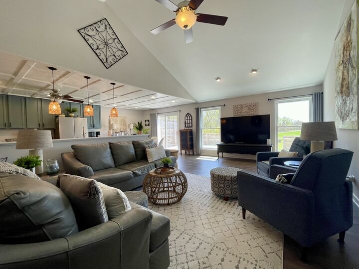 Property Photo:  511 W Miller Avenue  IL 60520 