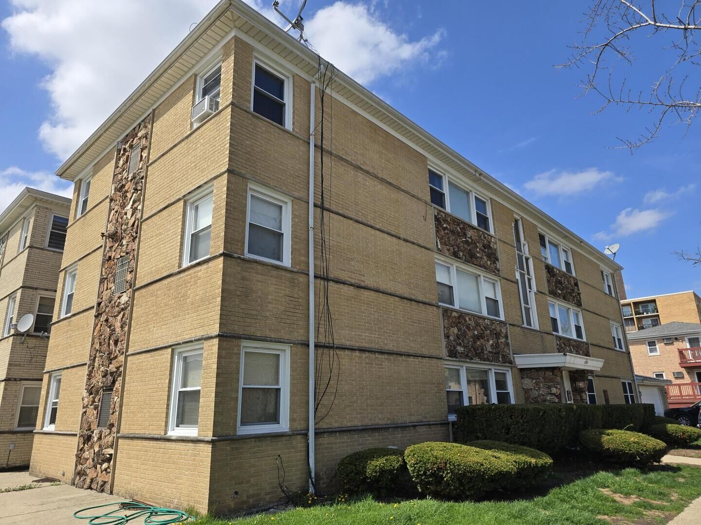 Property Photo:  8600 W Summerdale Avenue 1S  IL 60656 