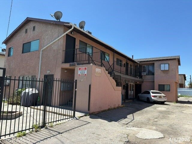 Property Photo:  6827 Radford  CA 91605 