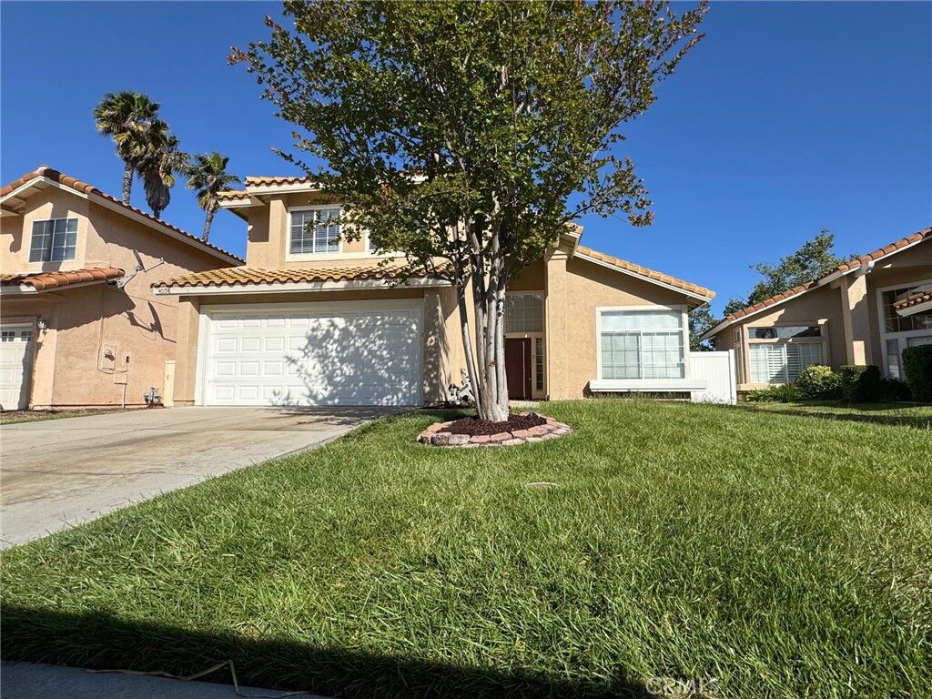 Property Photo:  40198 Tanager Circle  CA 92591 