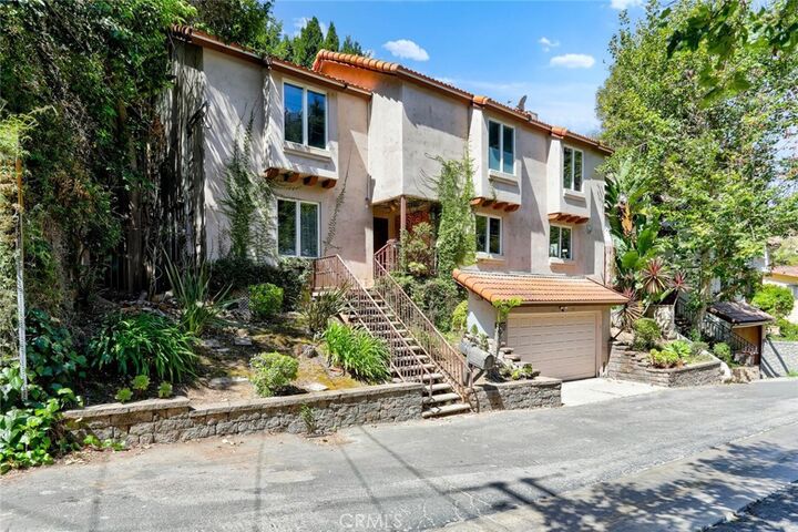 Property Photo:  4007 Alta Mesa  CA 91604 