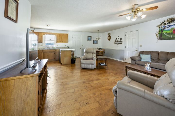 Property Photo:  180 Woods Edge Rd  TN 37398 