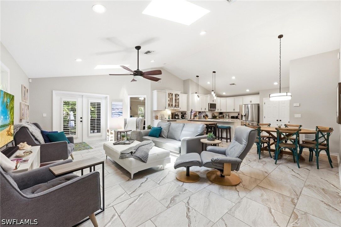 Property Photo:  6104 Waterway Bay Drive  FL 33908 