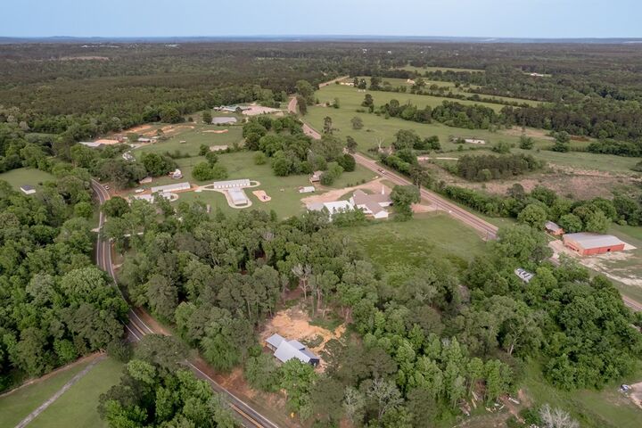 Property Photo:  304 N Fm 225  TX 75943 